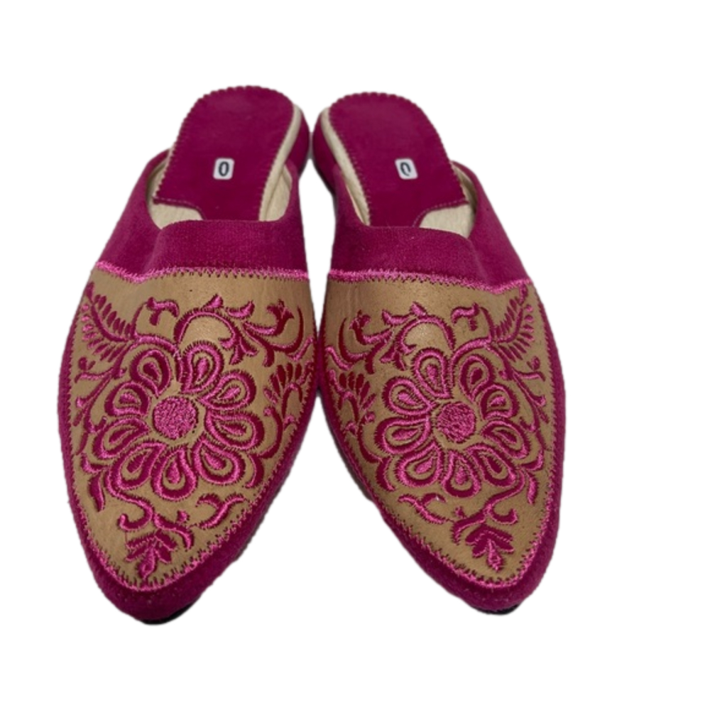 NWOB Moroccan Leather Embroidered Babouche Slippers Tan Pink Size 9 - 9.5
